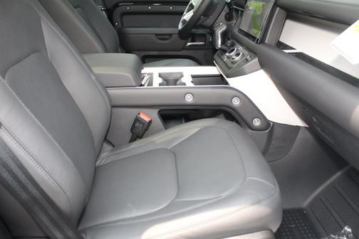 2025 Land Rover Defender S