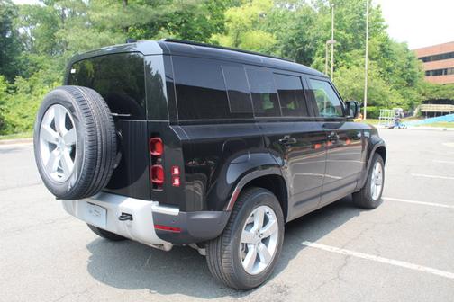 2025 Land Rover Defender S