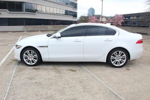 2019 Jaguar XE 25t Prestige