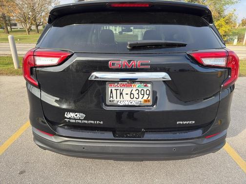 2023 GMC Terrain SLE