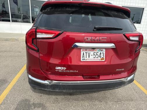 2022 GMC Terrain SLT
