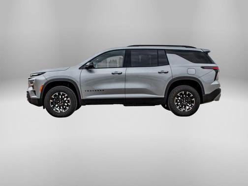 Sterling Gray Metallic 2024 Chevrolet Traverse AWD Z71