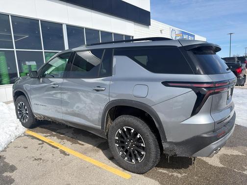 Sterling Gray Metallic 2024 Chevrolet Traverse AWD Z71