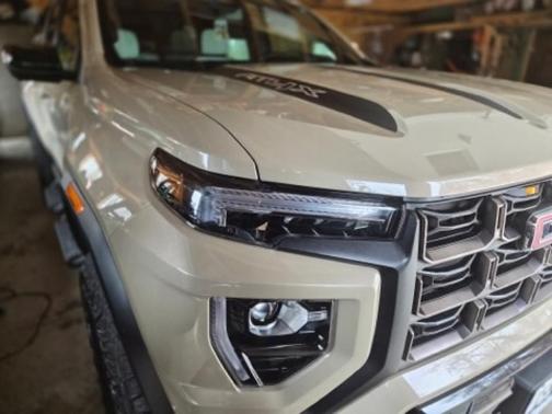 2024 GMC Canyon AT4X