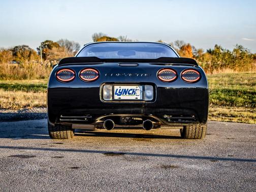 2001 Chevrolet Corvette Base