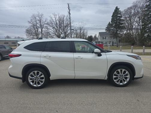 Blizzard Pearl 2021 Toyota Highlander Limited
