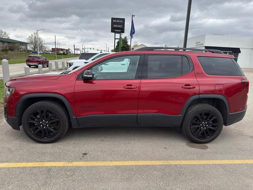 Volcanic Red Tintcoat 2023 GMC Acadia AWD SLE