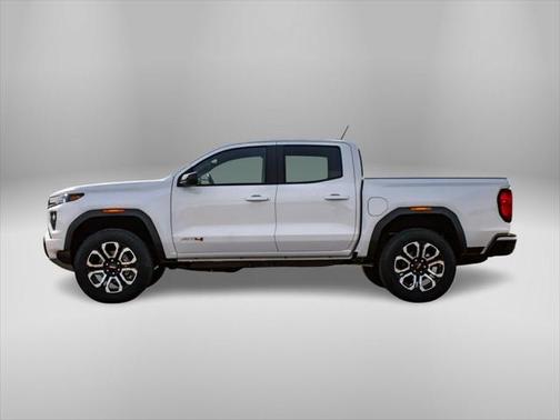 2025 GMC Canyon Base