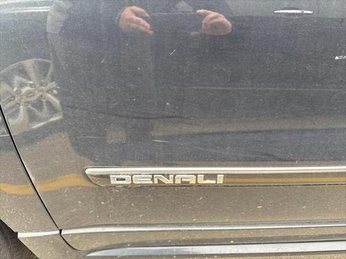 2013 GMC Acadia Denali