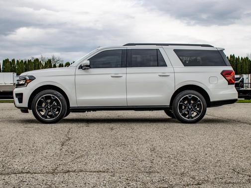 Star White Metallic Tri-Coat 2024 Ford Expedition Max Limited