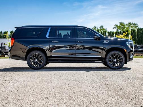 Onyx Black 2021 GMC Yukon XL Denali