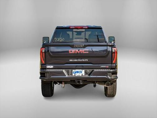 2025 GMC Sierra 2500 AT4