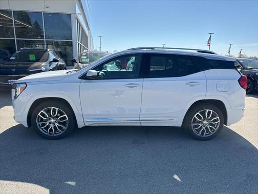2023 GMC Terrain Denali