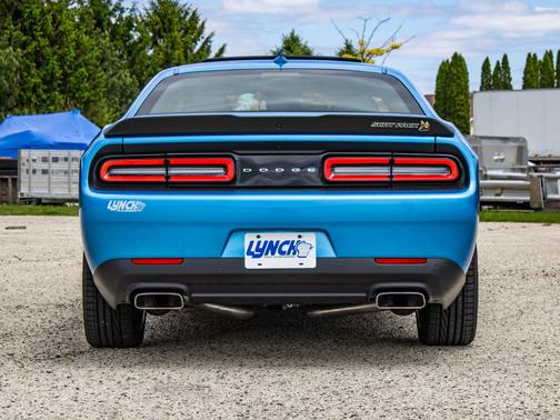 B5 Blue Pearlcoat 2023 Dodge Challenger R/T Scat Pack