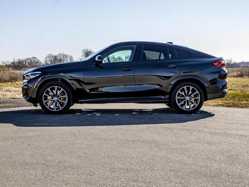 2023 BMW X6 xDrive40i