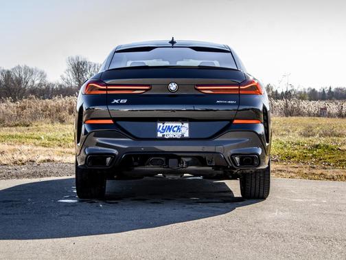 2023 BMW X6 xDrive40i
