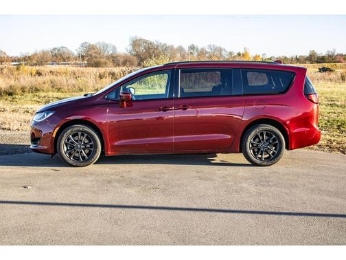 2020 Chrysler Pacifica L