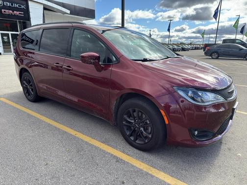 2020 Chrysler Pacifica L