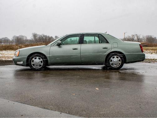 2005 Cadillac DeVille Base