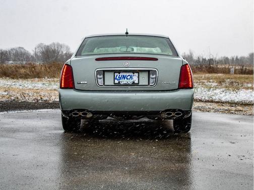 2005 Cadillac DeVille Base