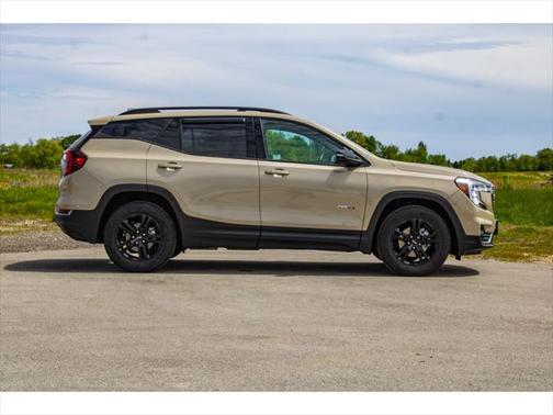 2022 GMC Terrain AWD AT4