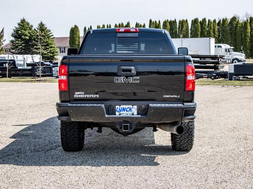 Onyx Black 2019 GMC Sierra 2500 Denali