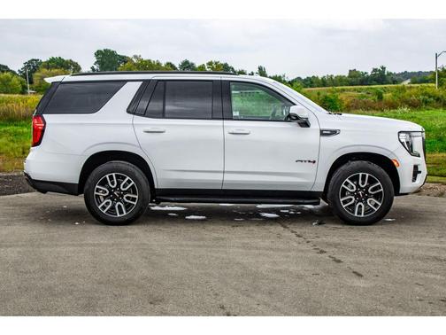 2021 GMC Yukon 4WD AT4