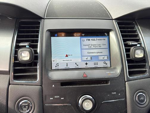 2016 Ford Taurus SEL