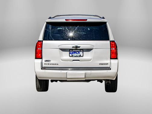 Iridescent Pearl Tricoat 2019 Chevrolet Suburban Premier