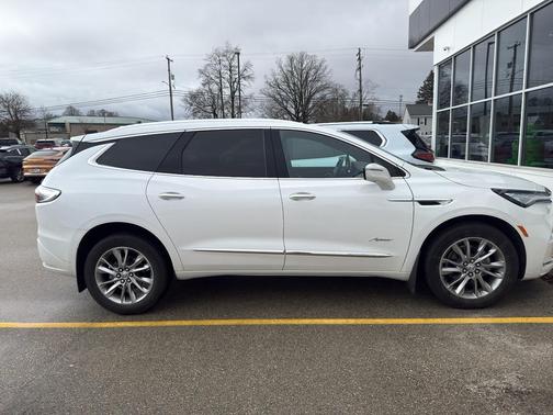 2023 Buick Enclave Avenir AWD