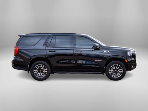 2024 GMC Yukon 4WD AT4