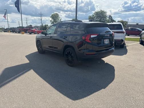 2022 GMC Terrain SLE