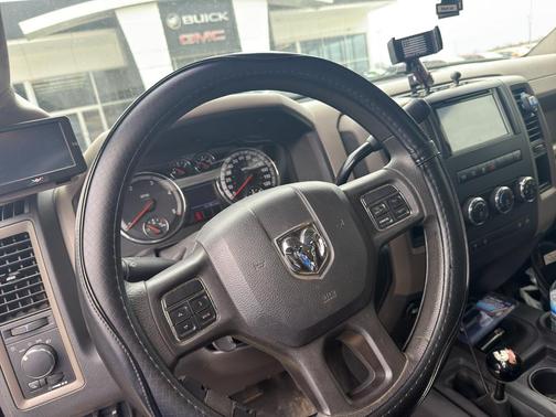 Deep Cherry Red Crystal Pearlcoat 2012 RAM 2500 ST