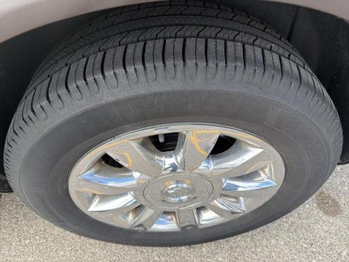 Gold Mist Metallic 2011 Buick Enclave 1XL