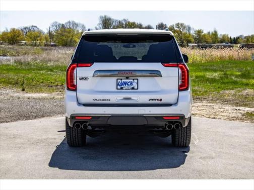 2022 GMC Yukon 4WD AT4