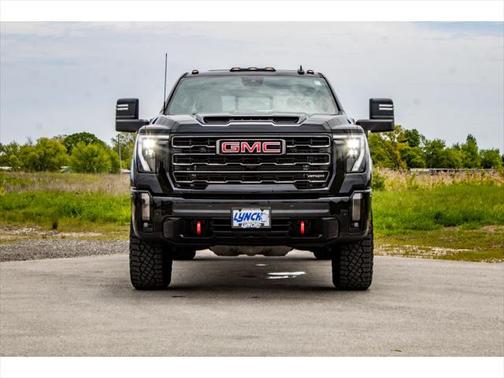 2024 GMC Sierra 2500 AT4