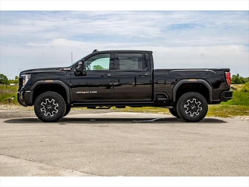 2024 GMC Sierra 2500 AT4