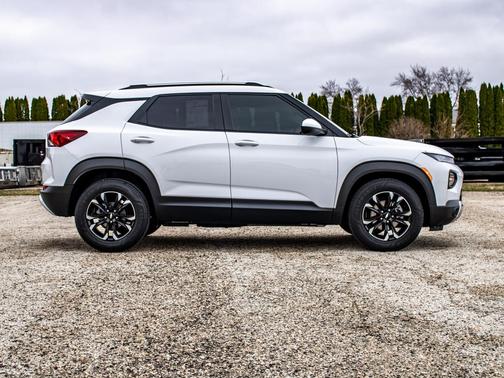 Summit White 2023 Chevrolet Trailblazer LT