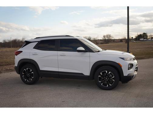 Summit White 2023 Chevrolet Trailblazer LT