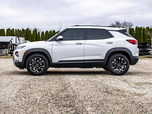 Summit White 2023 Chevrolet Trailblazer LT