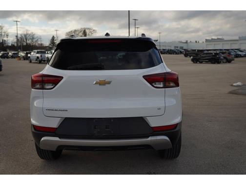 Summit White 2023 Chevrolet Trailblazer LT