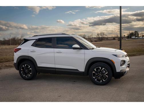 Summit White 2023 Chevrolet Trailblazer LT