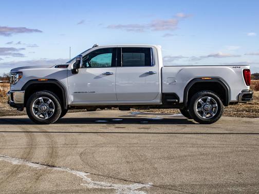 2023 GMC Sierra 2500 SLT
