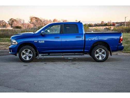 2016 RAM 1500 Sport