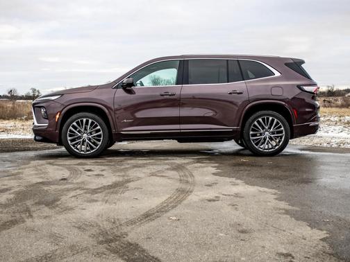 2025 Buick Enclave Avenir FWD