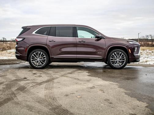 2025 Buick Enclave Avenir FWD