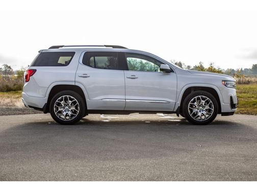 2022 GMC Acadia Denali