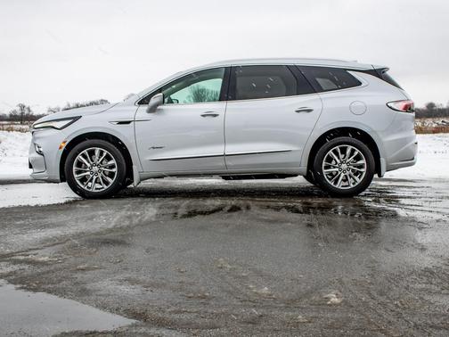 2023 Buick Enclave Avenir AWD