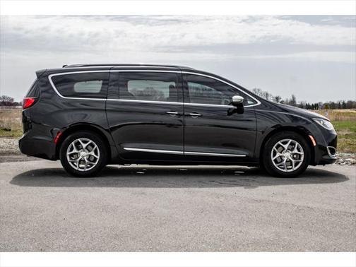 2019 Chrysler Pacifica Limited