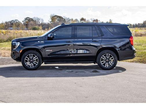 2022 GMC Yukon 4WD AT4